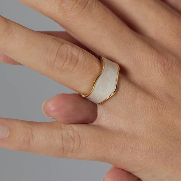 New 18K Gold Plated White Enamel Resizable Ring - Picture 8 of 9